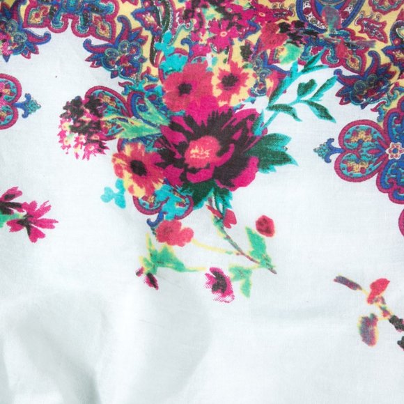 Handcrafted Floral Pattern Boho Bag - Picture 7 of 12